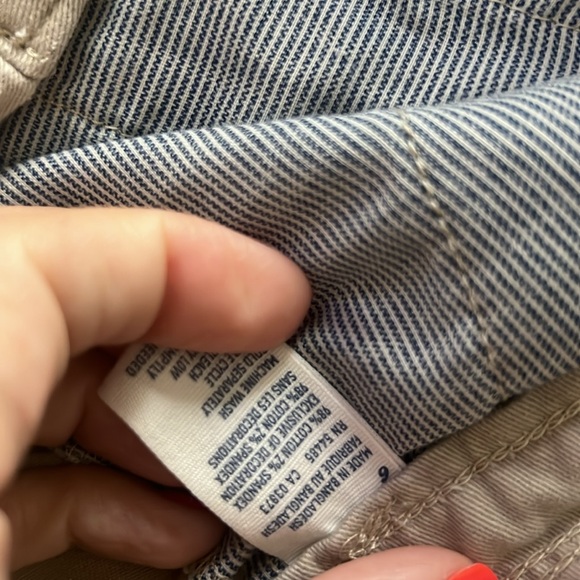 American Eagle shorts, size 6 - Picture 4 of 4